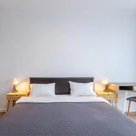 Petrovdom 7-27 In Rc Kvartet, 16г Vasyl Lypkivskyi Street * Киев